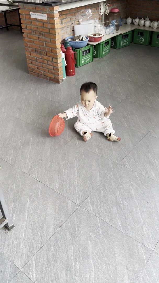 Bước đi đầu tiên